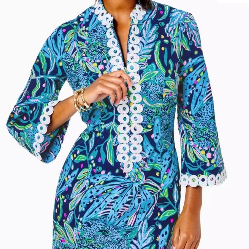Lilly Pulitzer Shealyn Maxi Caftan in Low Tide Navy Catty Purrsonality - Picture 2 of 10